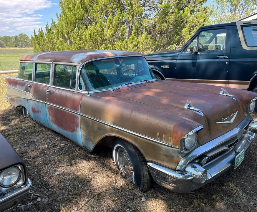 1957 Chevrolet Tri-Five Bel Air Sedan & Wagon - Image 3 of 31