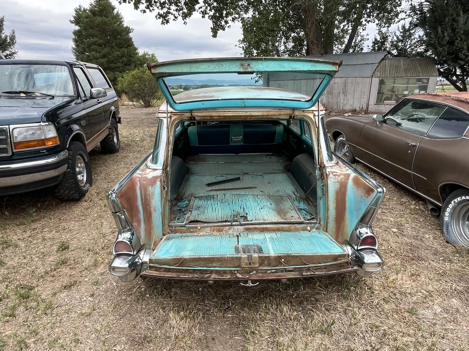 1957 Chevrolet Tri-Five Bel Air Sedan & Wagon - Image 21 of 31