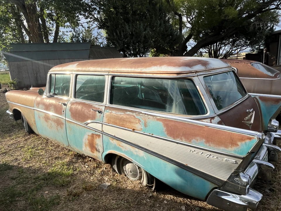 1957 Chevrolet Tri-Five Bel Air Sedan & Wagon - Image 6 of 31