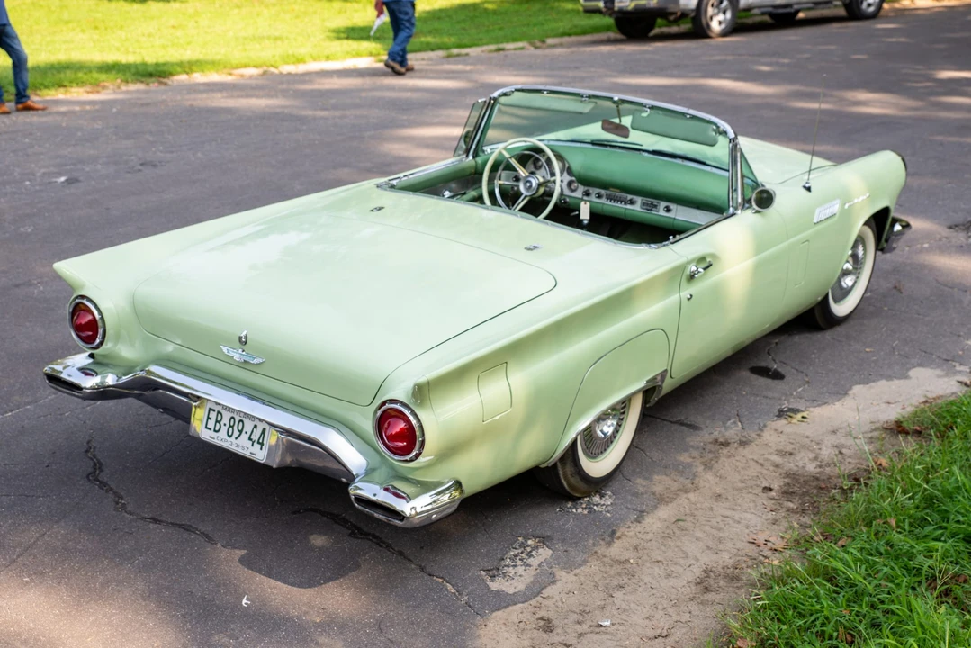 1957 Ford Thunderbird 1st Gen - Image 13 of 31