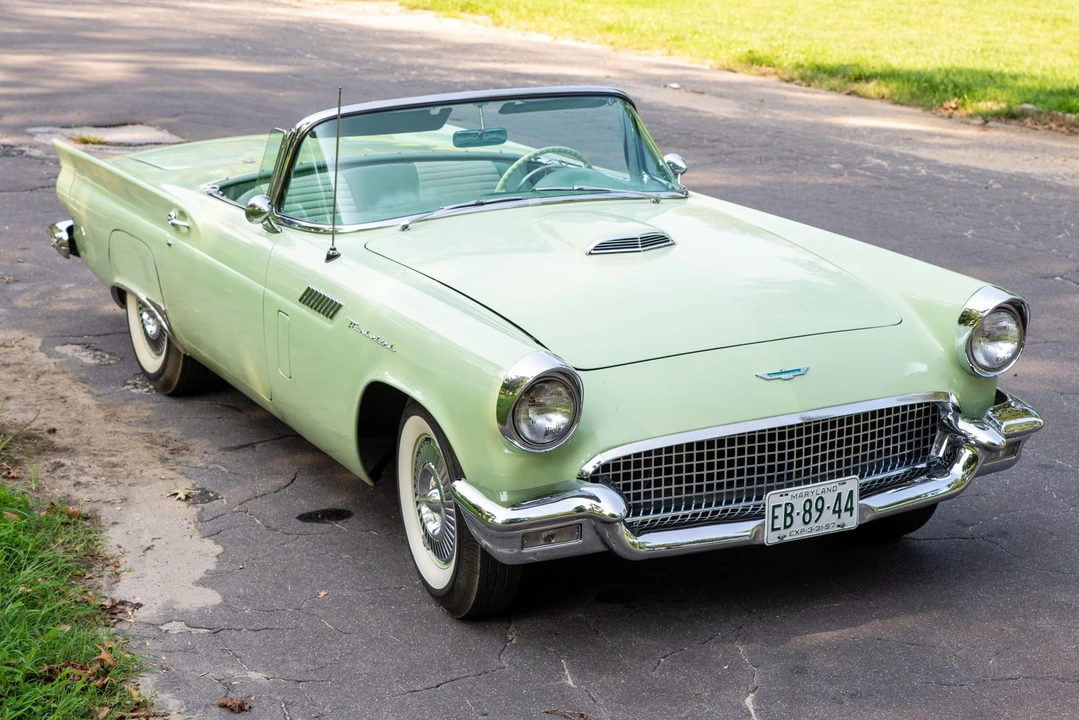 1957 Ford Thunderbird 1st Gen - Image 15 of 31