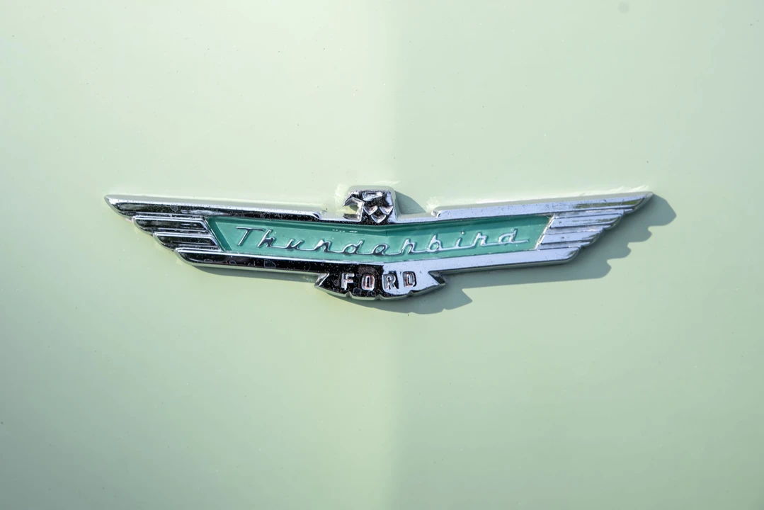 1957 Ford Thunderbird 1st Gen - Image 20 of 31