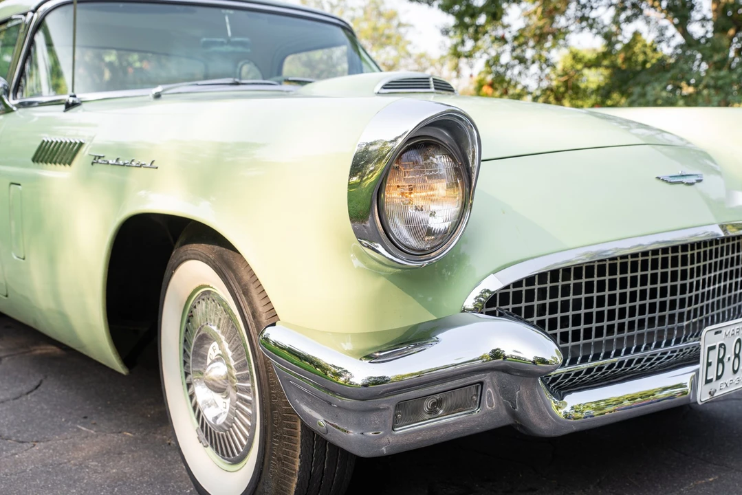 1957 Ford Thunderbird 1st Gen - Image 18 of 31