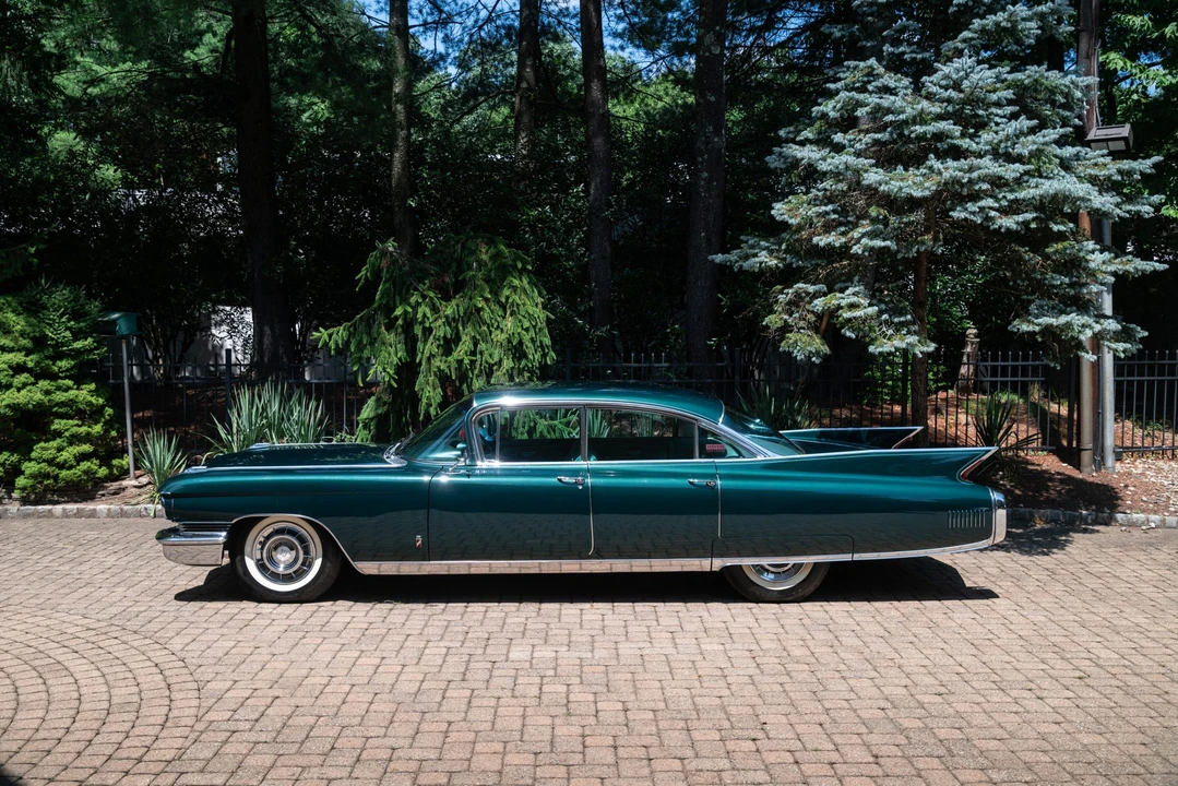 1960 Cadillac Sixty Special - Image 9 of 31