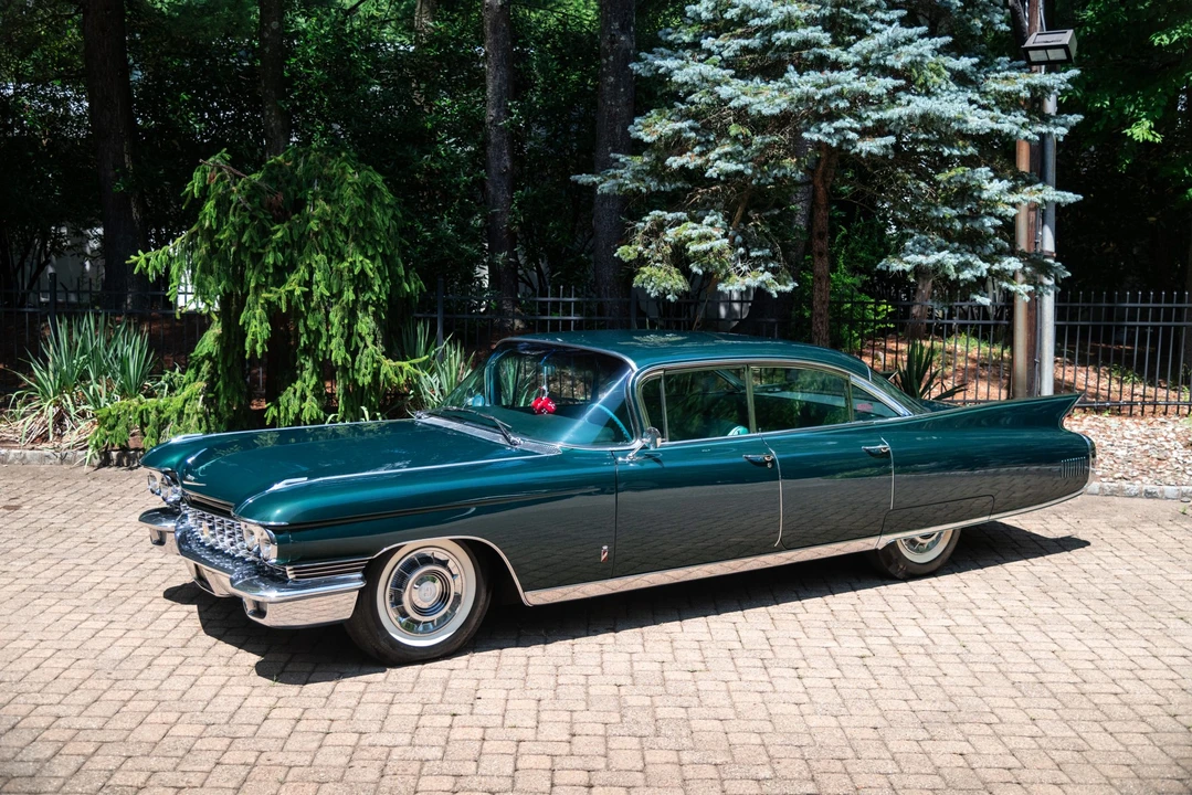 1960 Cadillac Sixty Special - Image 3 of 31