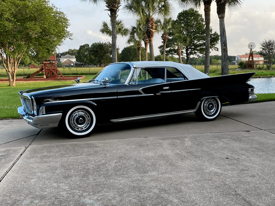 1961 Chrysler Newport - Image 25 of 31
