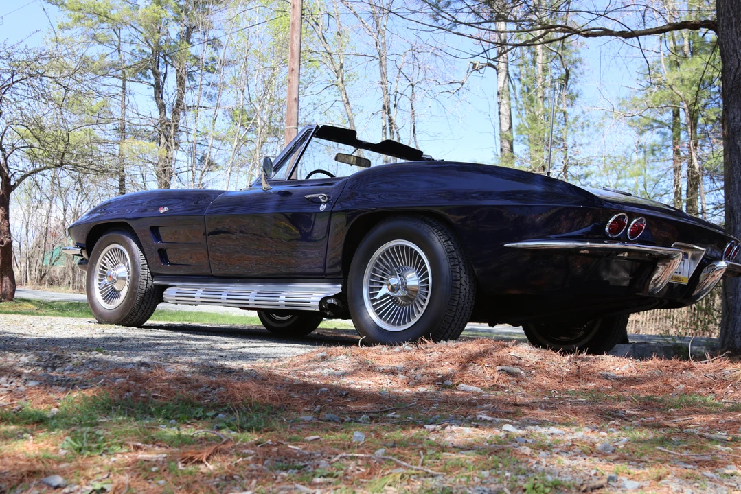1964 Chevrolet Corvette C2 - Image 19 of 31