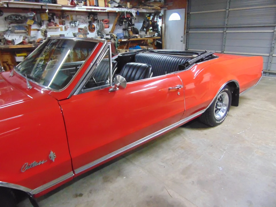 1967 Oldsmobile Cutlass Supreme - Image 19 of 31