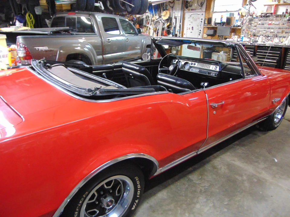 1967 Oldsmobile Cutlass Supreme - Image 23 of 31