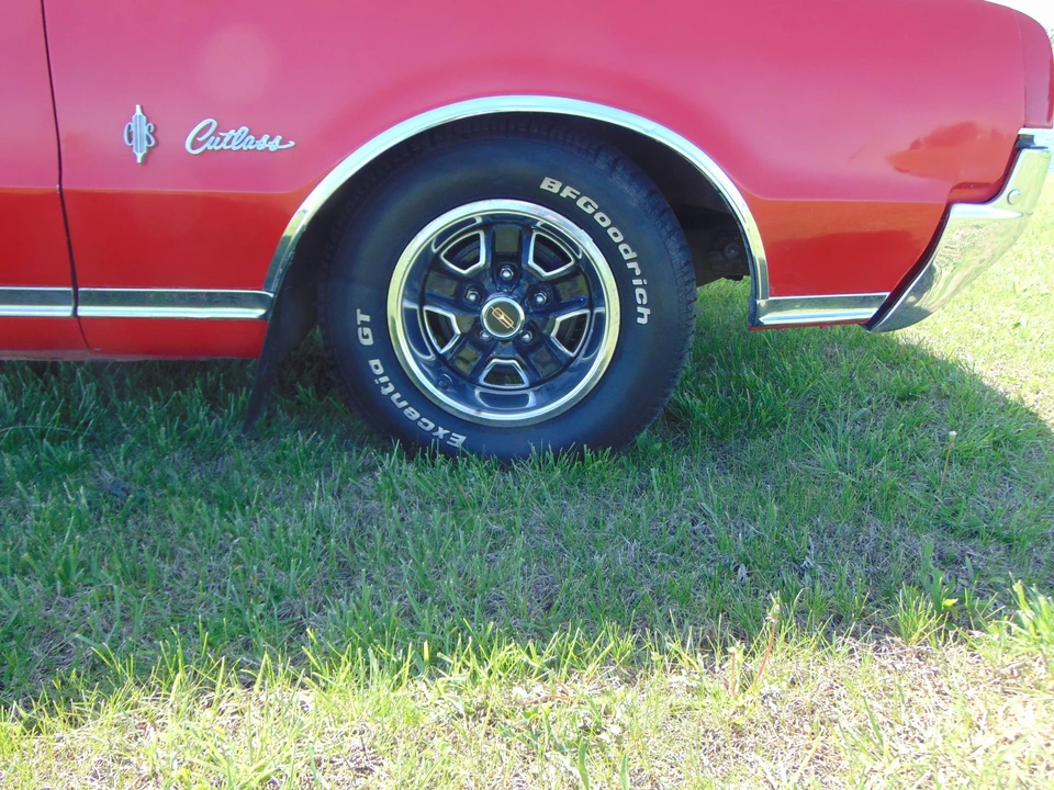 1967 Oldsmobile Cutlass Supreme - Image 21 of 31