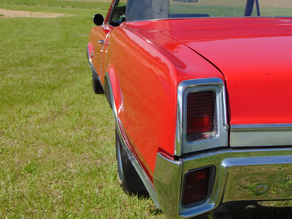 1967 Oldsmobile Cutlass Supreme - Image 11 of 31