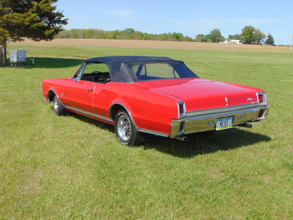 1967 Oldsmobile Cutlass Supreme - Image 7 of 31
