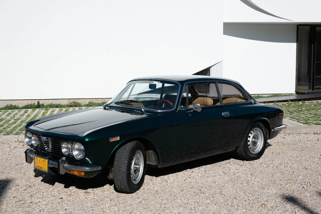 1972 Alfa Romeo 2000 GT Veloce - Image 6 of 31