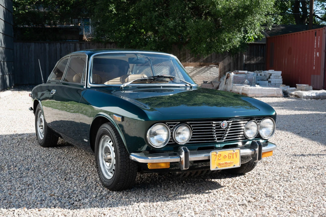 1972 Alfa Romeo 2000 GT Veloce - Image 2 of 31