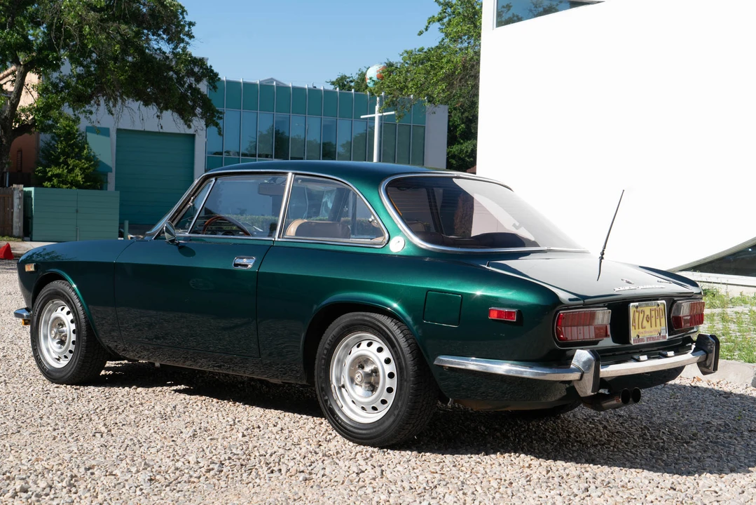 1972 Alfa Romeo 2000 GT Veloce - Image 10 of 31