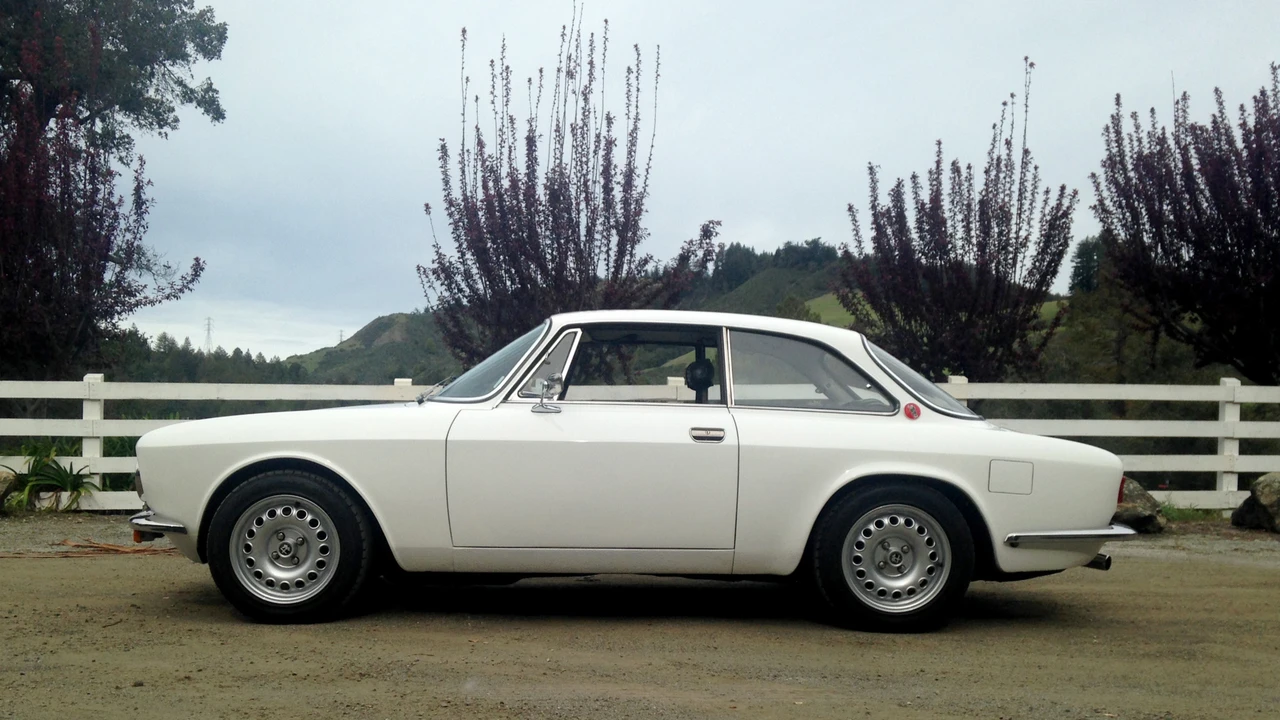 1972 Alfa Romeo 2000 GT Veloce - Image 5 of 31
