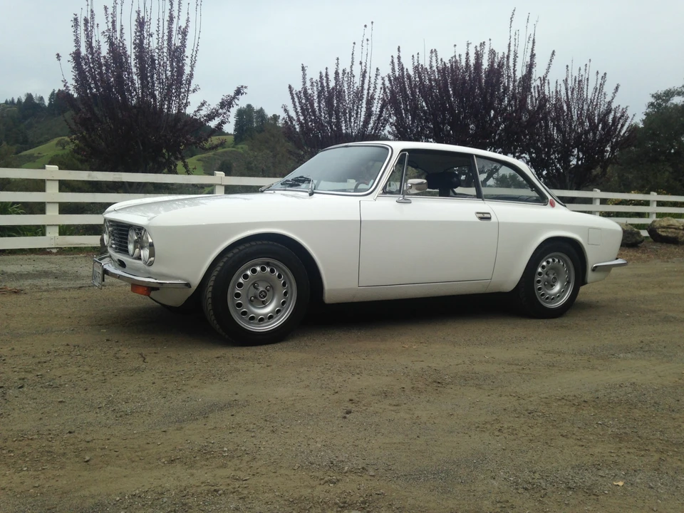 1972 Alfa Romeo 2000 GT Veloce - Image 3 of 31