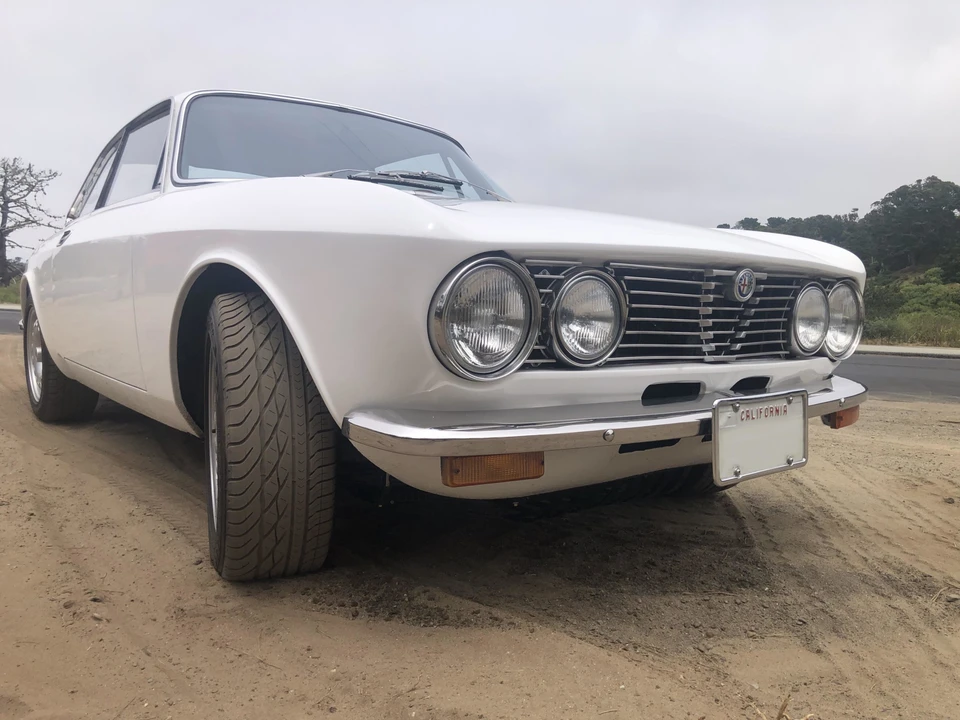 1972 Alfa Romeo 2000 GT Veloce - Image 11 of 31