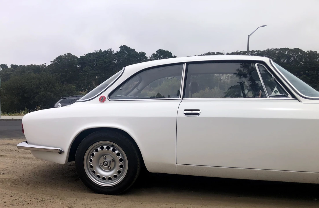 1972 Alfa Romeo 2000 GT Veloce - Image 17 of 31