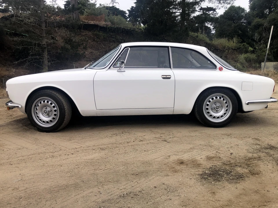 1972 Alfa Romeo 2000 GT Veloce - Image 14 of 31
