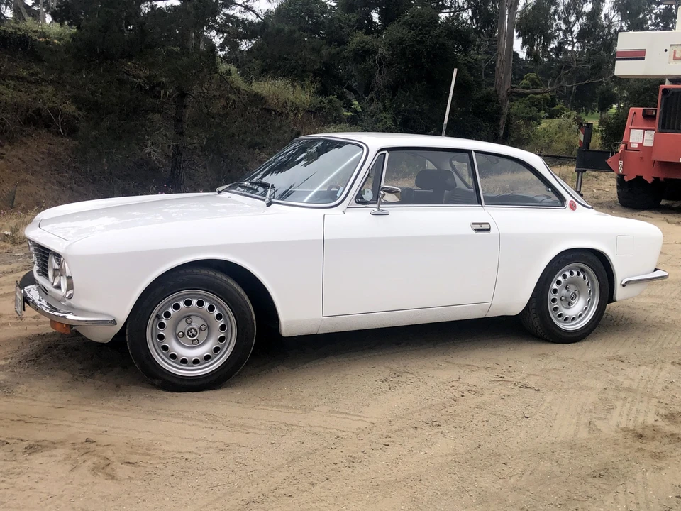 1972 Alfa Romeo 2000 GT Veloce - Image 15 of 31