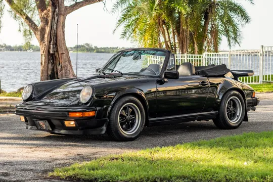1984 Porsche 911 Carrera Cabriolet
