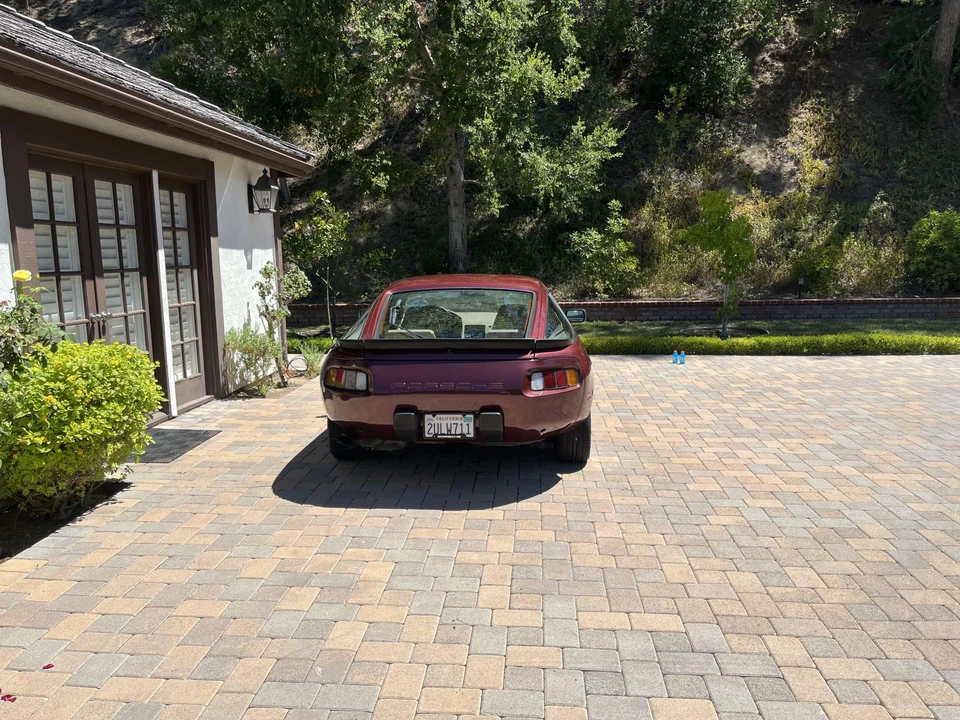 1984 Porsche 928 S - Image 5 of 31