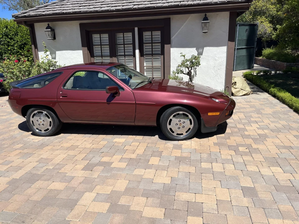 1984 Porsche 928 S - Image 10 of 31
