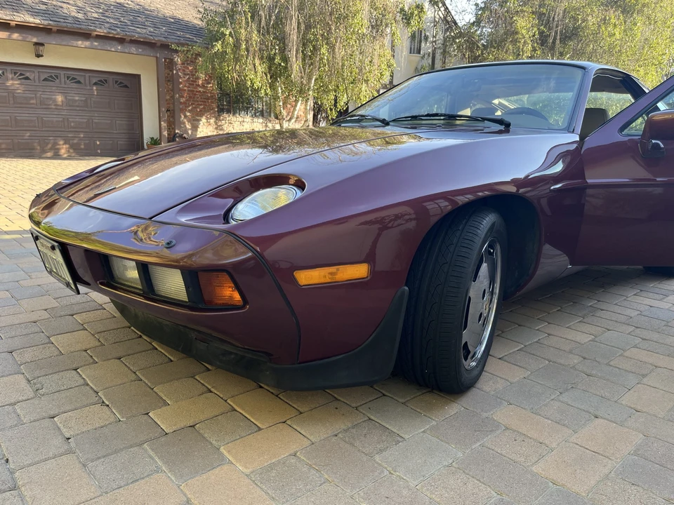 1984 Porsche 928 S - Image 15 of 31