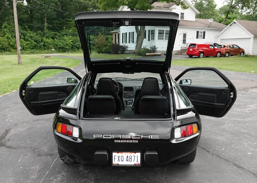 1985 Porsche 928 S - Image 30 of 31