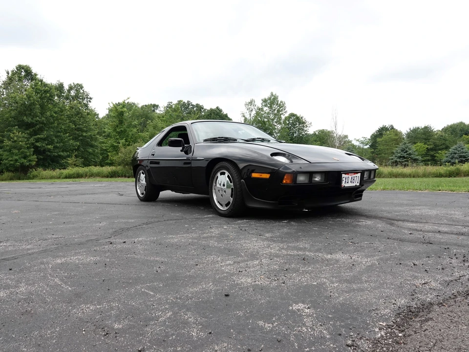 1985 Porsche 928 S - Image 5 of 31