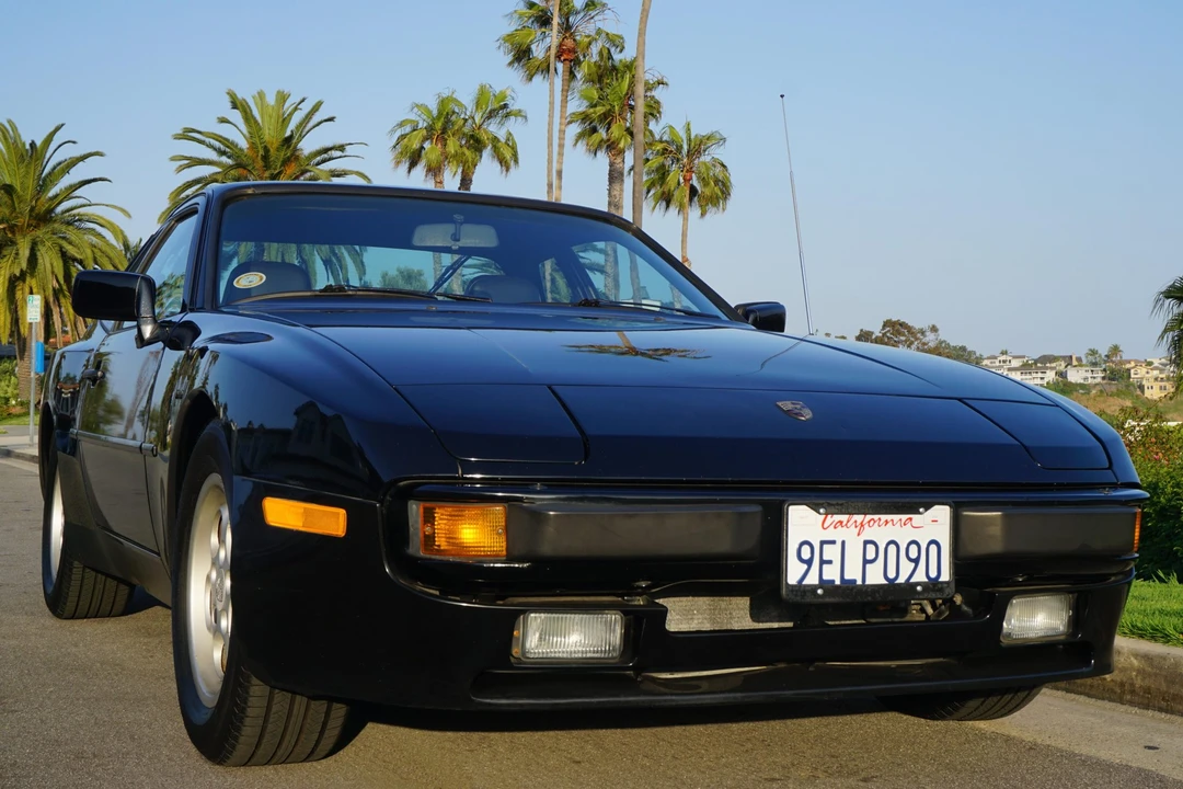 1985 Porsche 944 - Image 4 of 31