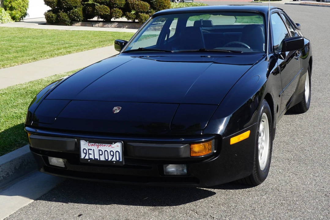1985 Porsche 944 - Image 5 of 31