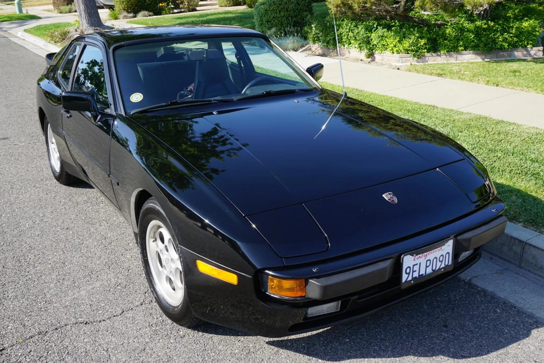 1985 Porsche 944 - Image 2 of 31