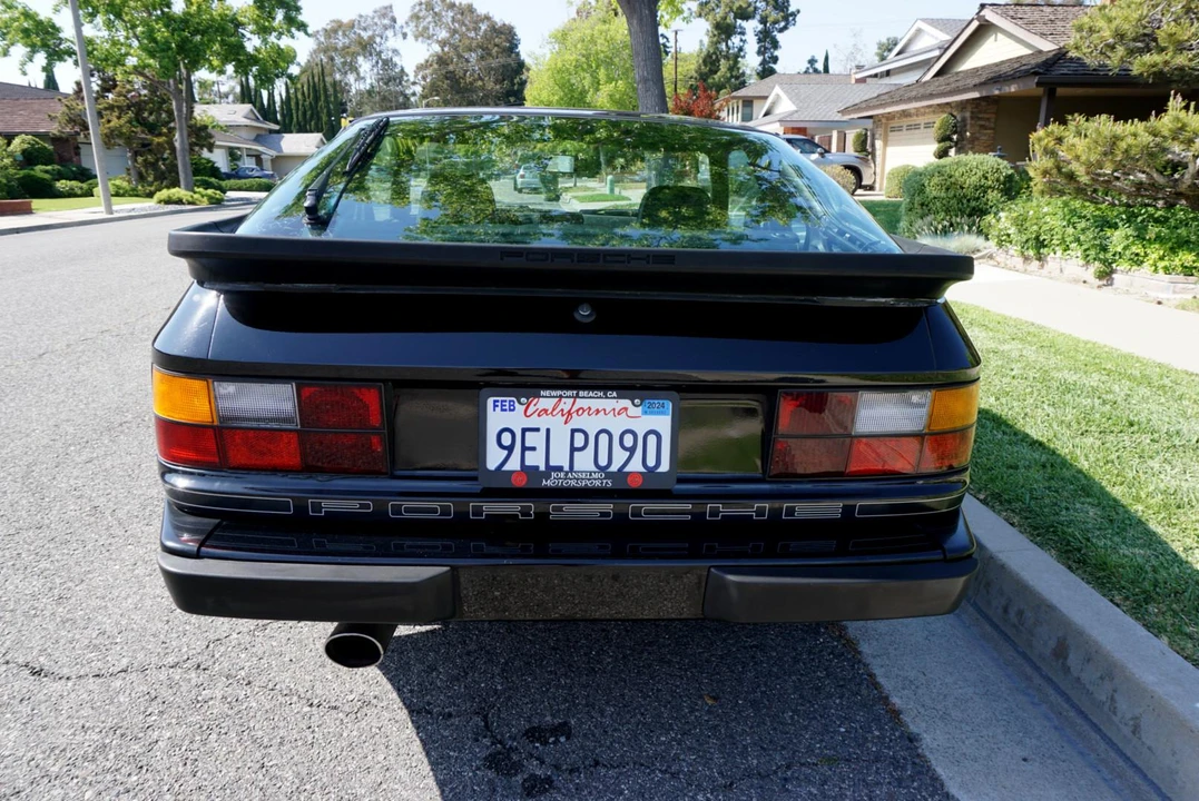 1985 Porsche 944 - Image 18 of 31