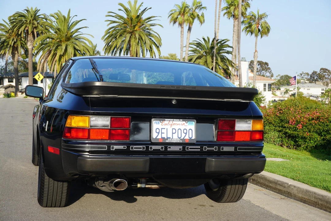 1985 Porsche 944 - Image 17 of 31