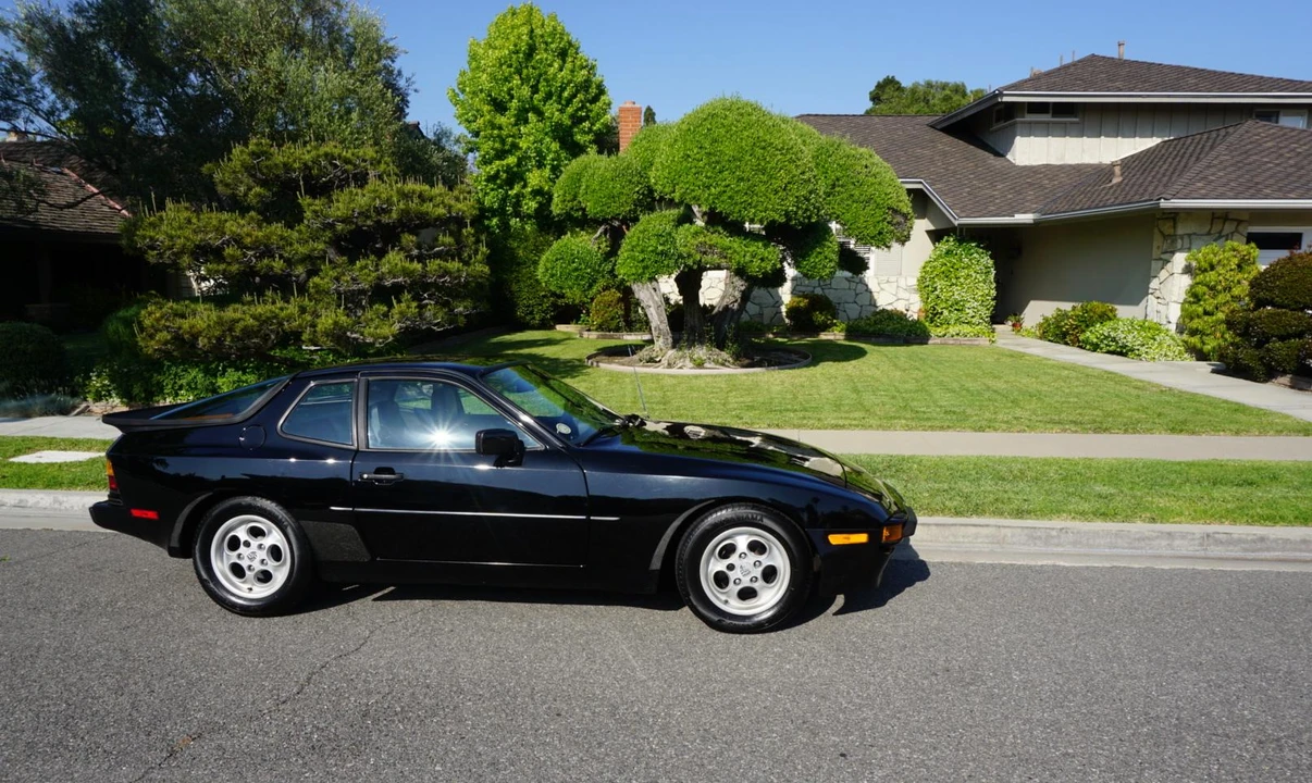 1985 Porsche 944 - Image 26 of 31