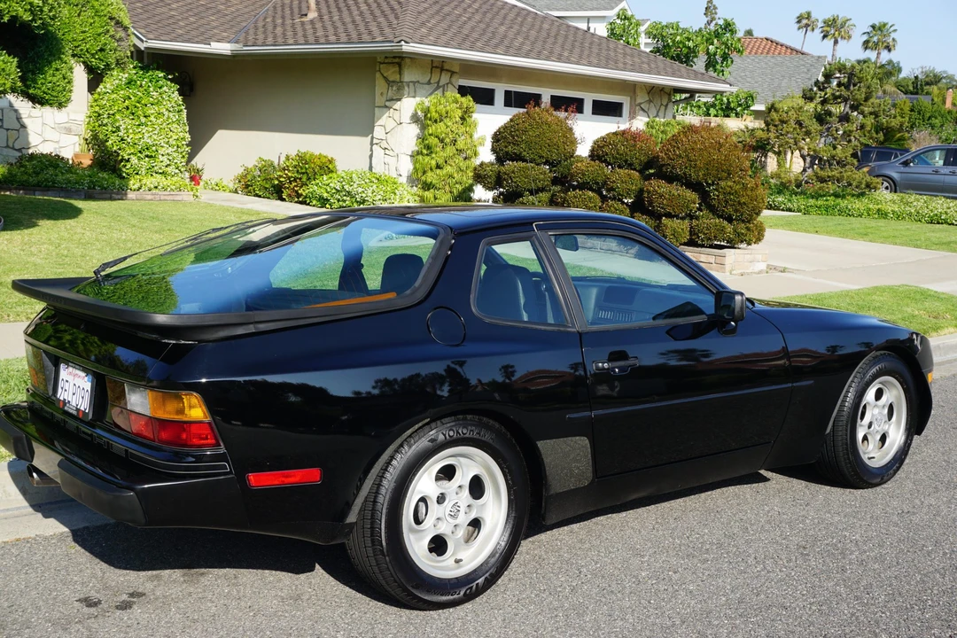 1985 Porsche 944 - Image 19 of 31