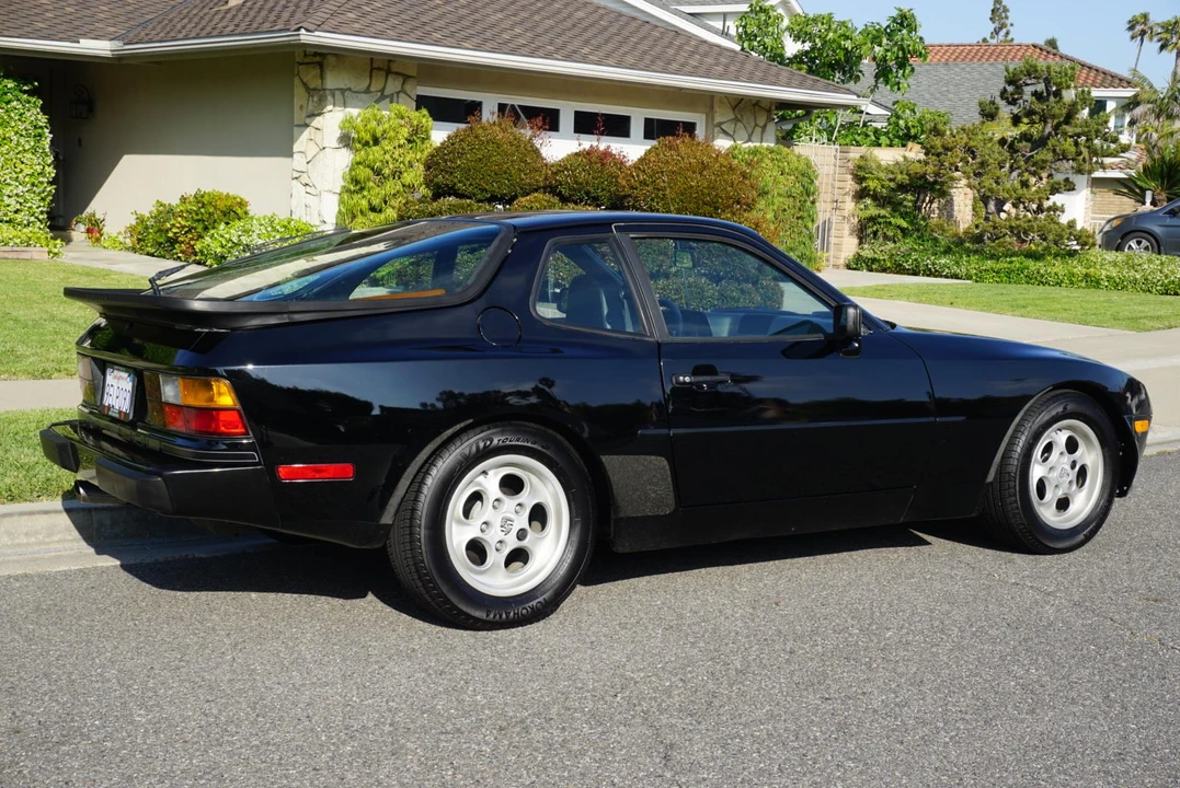 1985 Porsche 944 - Image 22 of 31