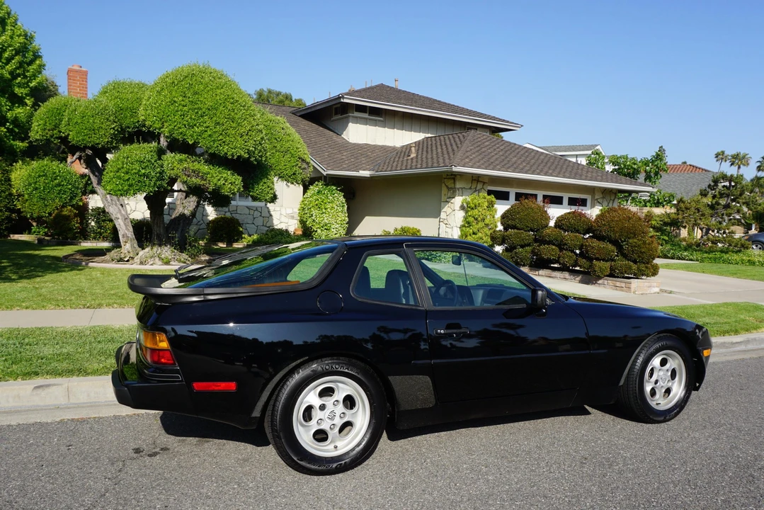 1985 Porsche 944 - Image 23 of 31