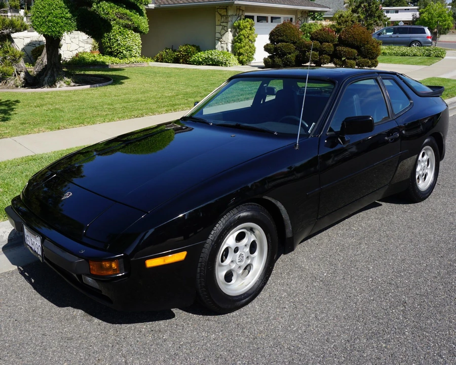 1985 Porsche 944 - Image 6 of 31