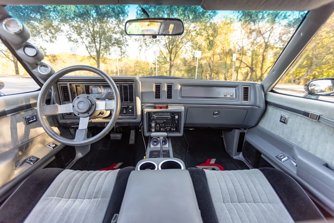 1987 Buick Grand National - Image 28 of 31