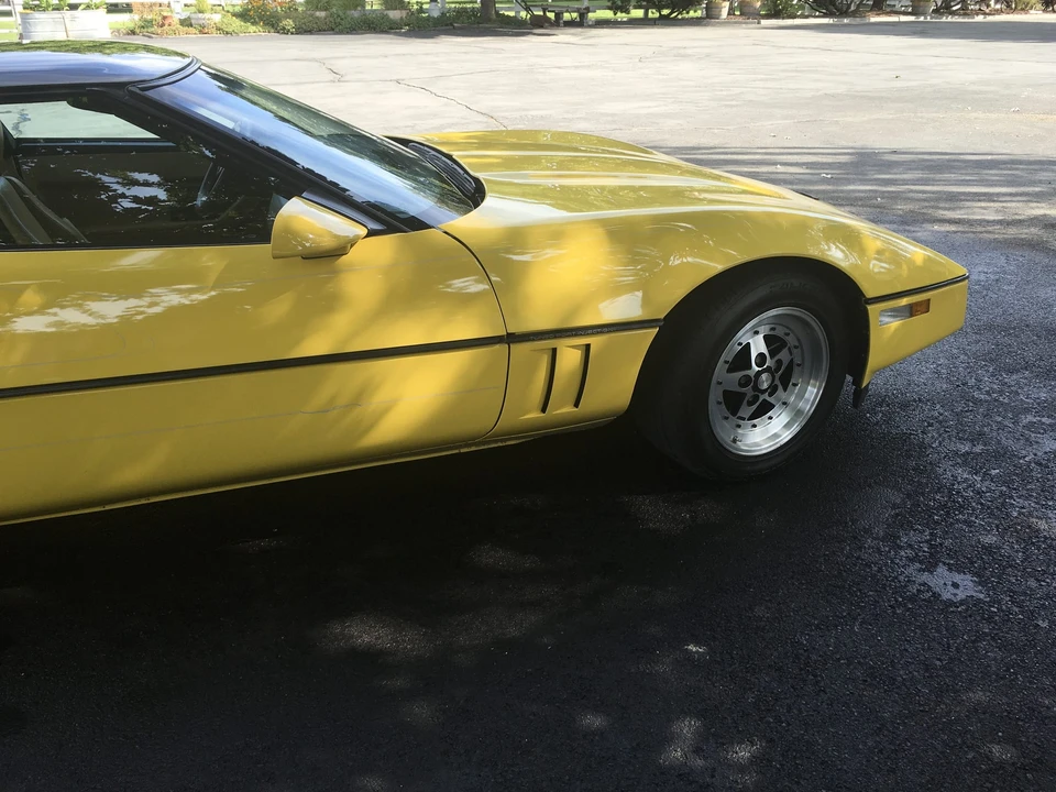 1987 Chevrolet Corvette C4 - Image 23 of 31