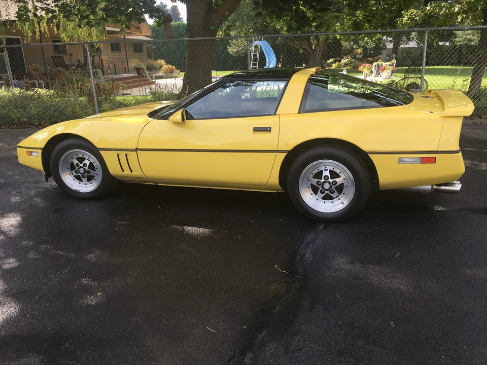 1987 Chevrolet Corvette C4 - Image 15 of 31