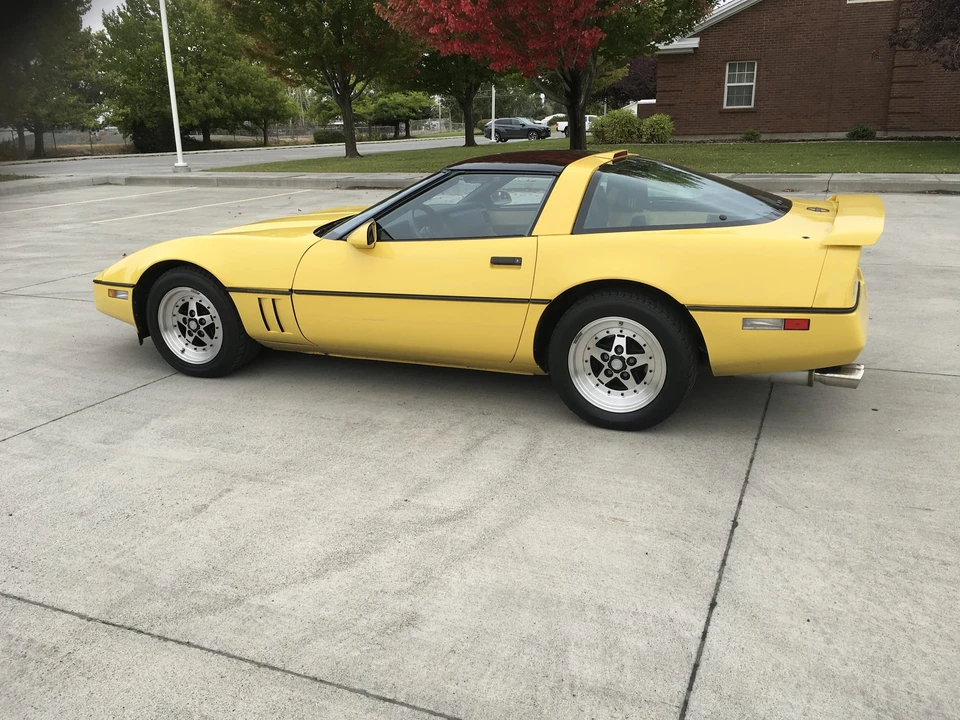 1987 Chevrolet Corvette C4 - Image 4 of 31