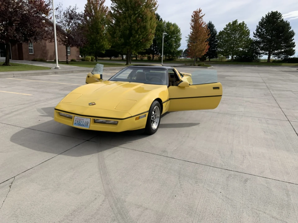 1987 Chevrolet Corvette C4 - Image 18 of 31