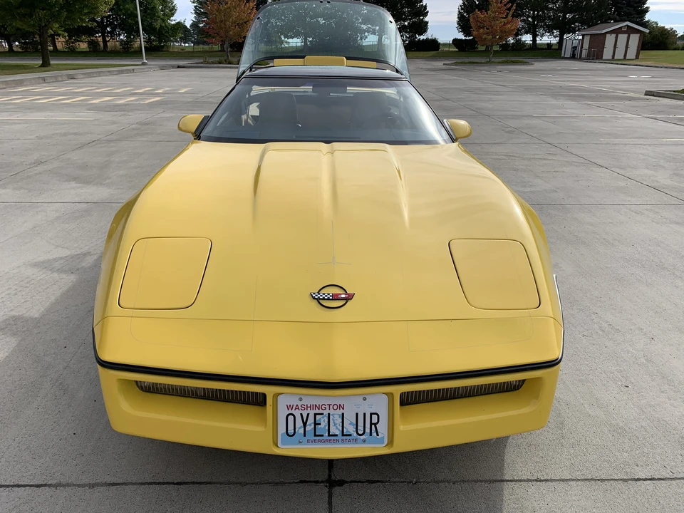 1987 Chevrolet Corvette C4 - Image 17 of 31