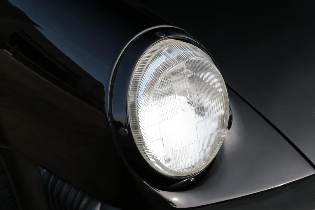 1987 Porsche 911 Carrera 3.2 - Image 29 of 31