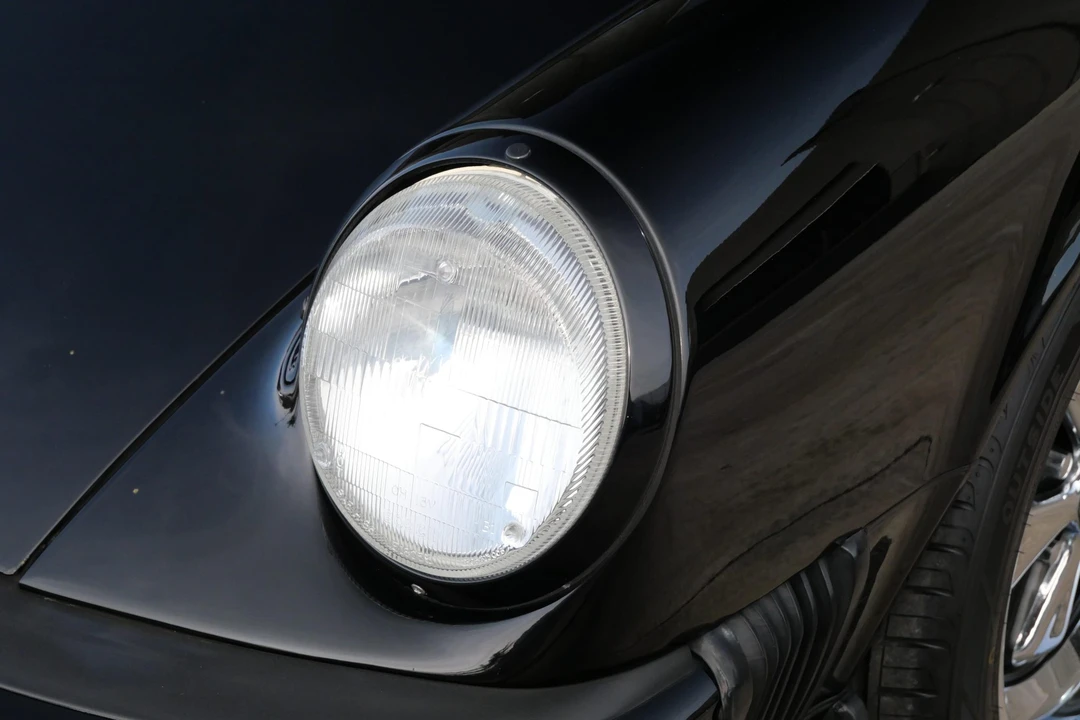 1987 Porsche 911 Carrera 3.2 - Image 30 of 31