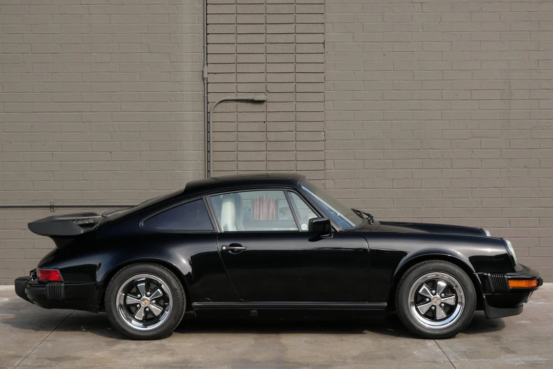 1987 Porsche 911 Carrera 3.2 - Image 16 of 31